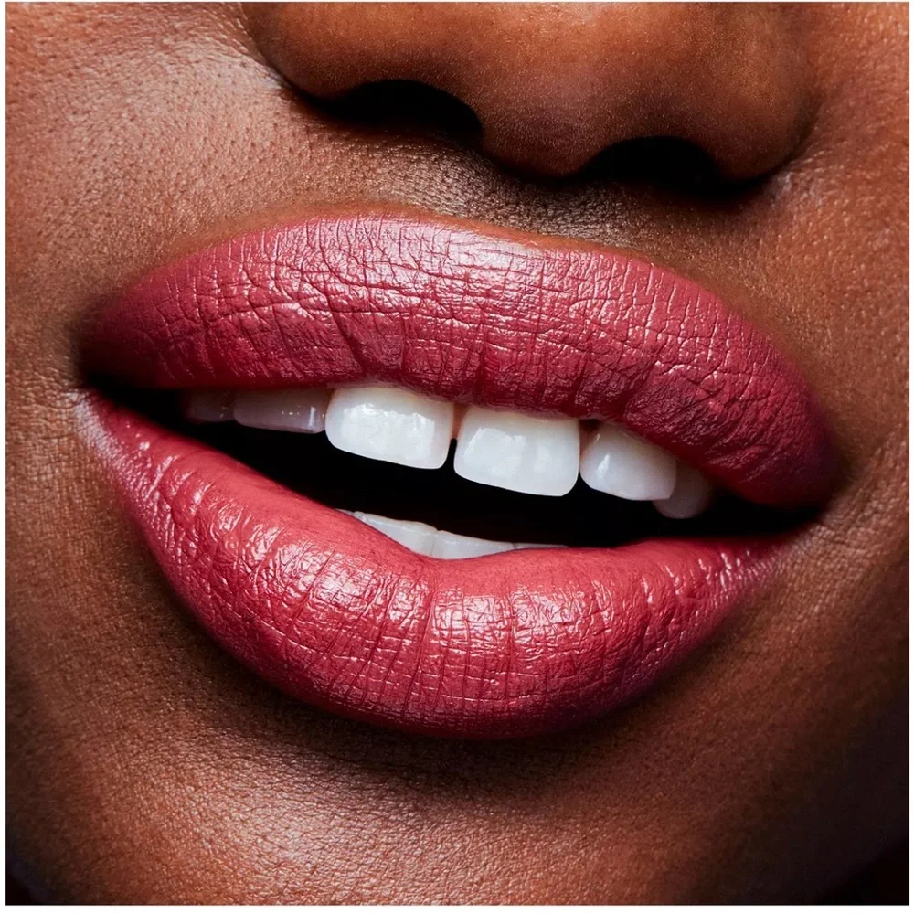 MAC Cosmetics Amplified Lipstick “Brick-O-La” NWT